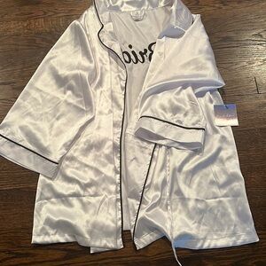 French Affair Robe Women Size L BRIDE written on it NWT